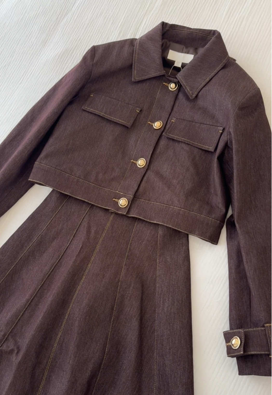 Zara co ord set 🤎the jacket and midi dress are SOOOOO CUTEEEEE i think this is gonna be my eid outfit 🤭🫶🏼❤️ + its perfect for my modest girlies ! Its from the new zara collection! If you want the code lmk 🫶🏼❤️🎀 #zara #zaraset #zarahaul #haul #xyzabc 