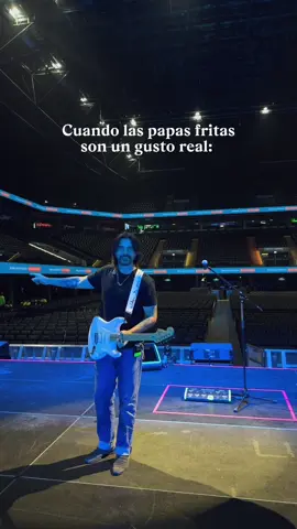 En todas partes🍟🤣