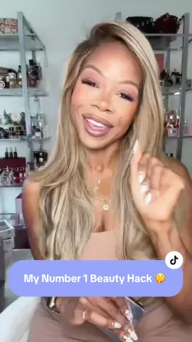 I’m divulging my beauty secrets, because I love y’all and I think you’re pretty! 💕🩷🫶🏾 GRWM using @carslan_us pressed powder. I use this finishing powder EVERYDAY, and I literally bring a mini Carslan every time I leave the house. #carslan #carslanpowder #carslanpressedpowder #concealerhack #finishingpowder 