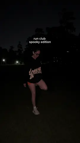 I love @SEXYPACERUNNINGCLUBHTX 🎃 #runclub #houston 