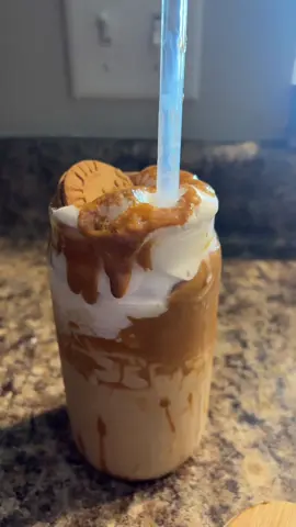 #fyp my favorite coffee everrr #biscoff #coffeemate