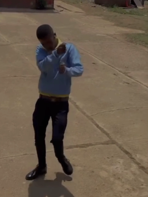 ba kang jealous'a mara bakase tsyele talent!😌. fetlela fela!🔥. #fistoss🎥 #bacardichallenge #vairal 