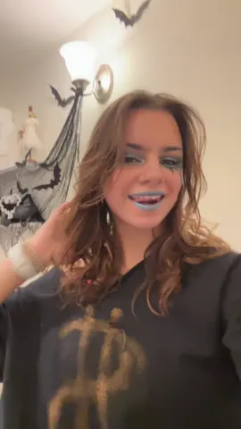 who you gonna call?👻🪩🩵 #kesha #keshacostume #keshamakeup #transition 