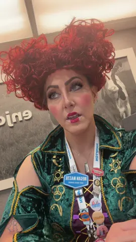 #hocuspocus #winnysanderson #halloweencostume #halloween #sandersonsisters 