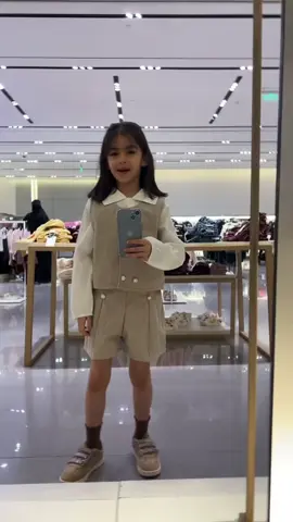 😉💅🏻 . #حور_احمد #اكسبلورexplore #fyp #الشعب_الصيني_ماله_حل😂😂 #ترند 