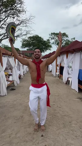 @BEÉLE @Shakira @Shakira Fan 🦋 #colombia #