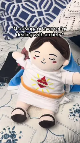 I made this Mary doll to help introduce our kids to Jesus ❤️😭 #catholictiktok #christiantiktok #mothermary #jesuslovesyou 