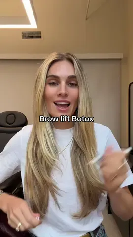 Brow lift Botox in 60 seconds  #botox #browlift #nurseinjector #fyp #nycinjector 