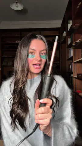 halloween hairrr can’t wait to show you my costume tomorrow!! 🥀 