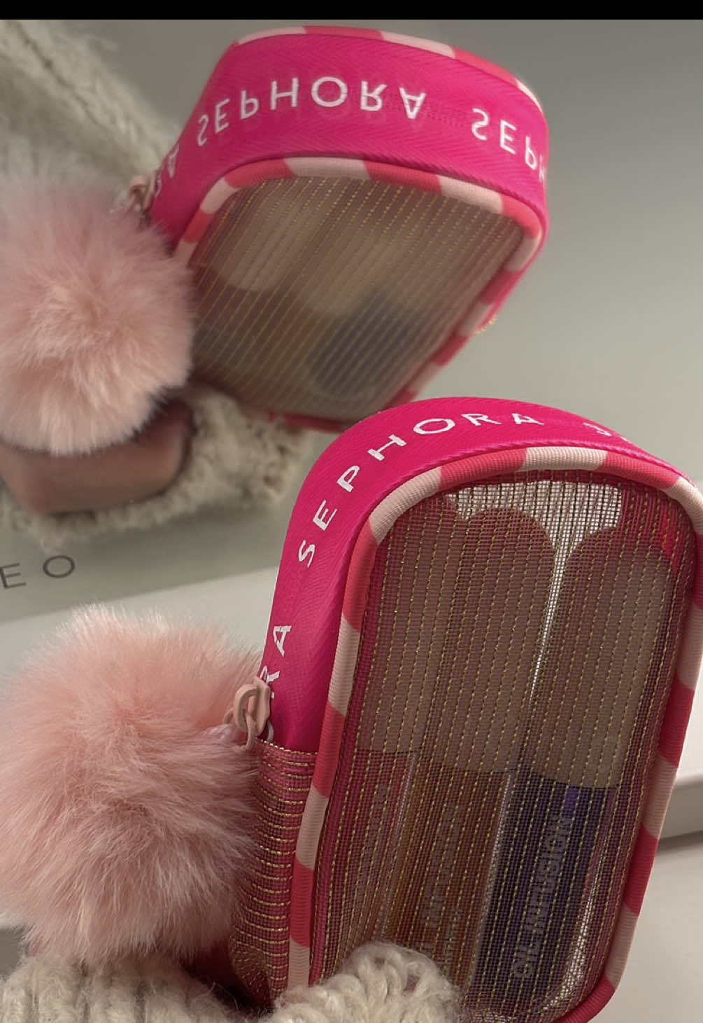 Les kits parfaits à glisser sous le sapin mes bibiches 🫣💝 @SEPHORA @sephora  . . @Sephora Collection propose des dizaines d'offres cadeau pour les fêtes : - Coffret cheveux - Coffret bain - Coffret maquillage - Coffret soin - Coffret cross catégories . . #collaborationcommerciale #sephora #ideescadeaux #wishlist #sephoranoel 