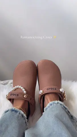 #crocs #crocsgang #crocs4life #aestheticfall #holidayaesthetic 