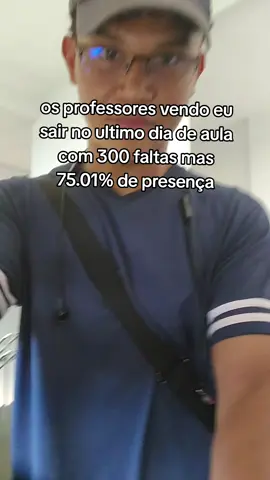 eu falto, mas eu falto com responsabilidade! #fyp #escola #estudante 