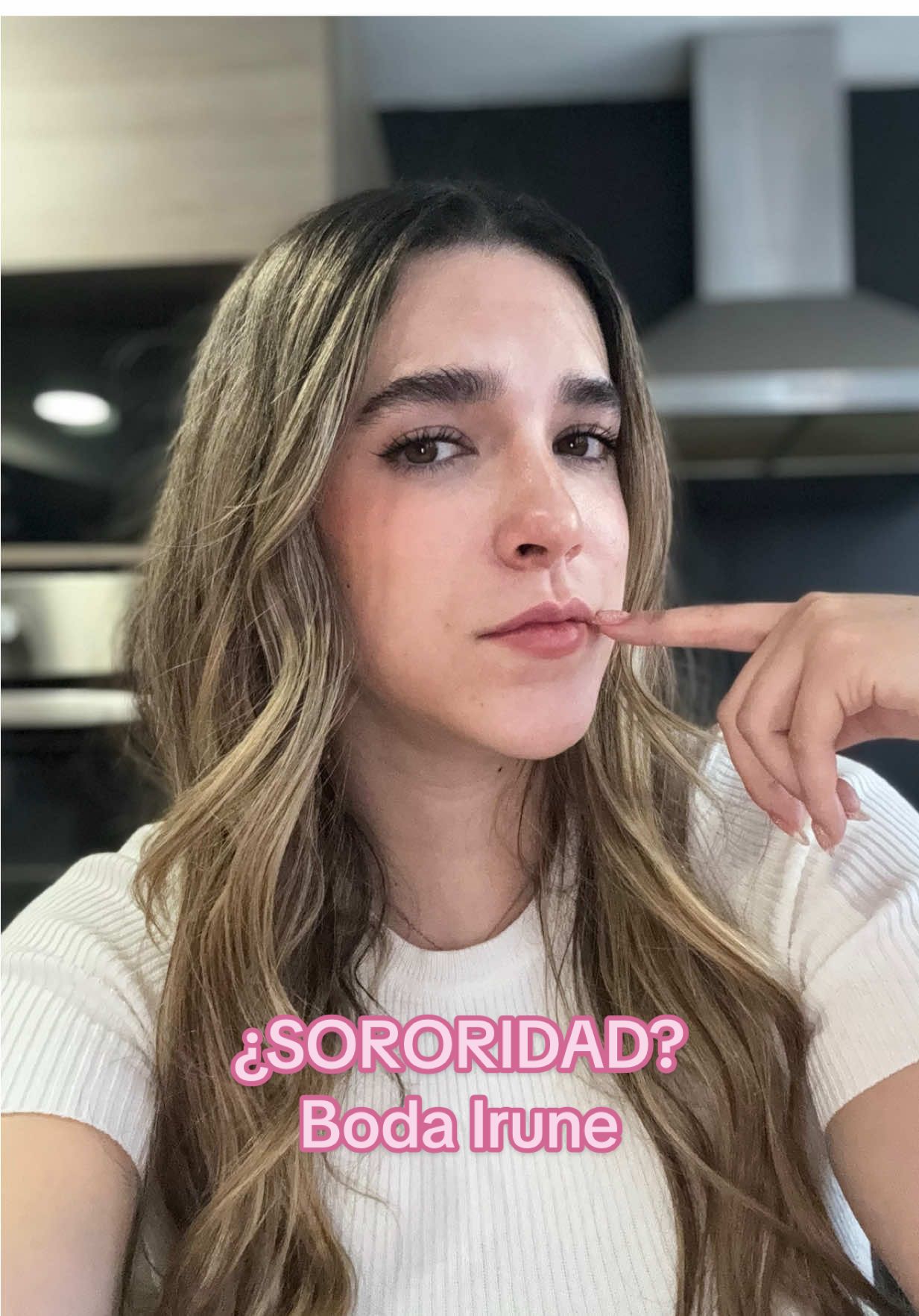 SORORIDAD. Que pienso sobre el mensaje de la ex, del esposo de Irune. El mensaje es bueno pero no fue la mejor forma. Boda Irune. #chismesito #sororidad #contenido #nohate 