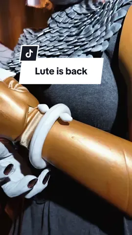 Hazbin Hotel is back — and so is this cosplay. After almost a year (and a few upgrades) 🤍 #hazbinhotel #lute #hazbinhotelgravity #cosplay #lutehazbinhotel 