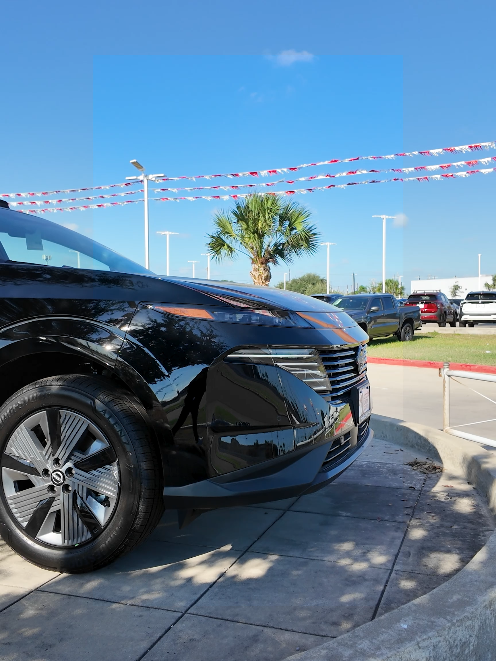 🎃 ¡Oferta espeluznante en Charlie Clark Nissan! Siente la potencia y el lujo de la Murano SL 2025, una SUV que te hechizará con su elegancia y confort. 🚗✨ ORALE!