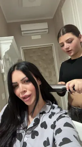 Prenderanno fuoco i miei capelli in mano a lei 😂😂