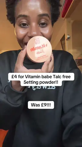 #vitaminbabesettingpowder #settingpowder #powder #tiktokmademebuyit #thebeautycrop 