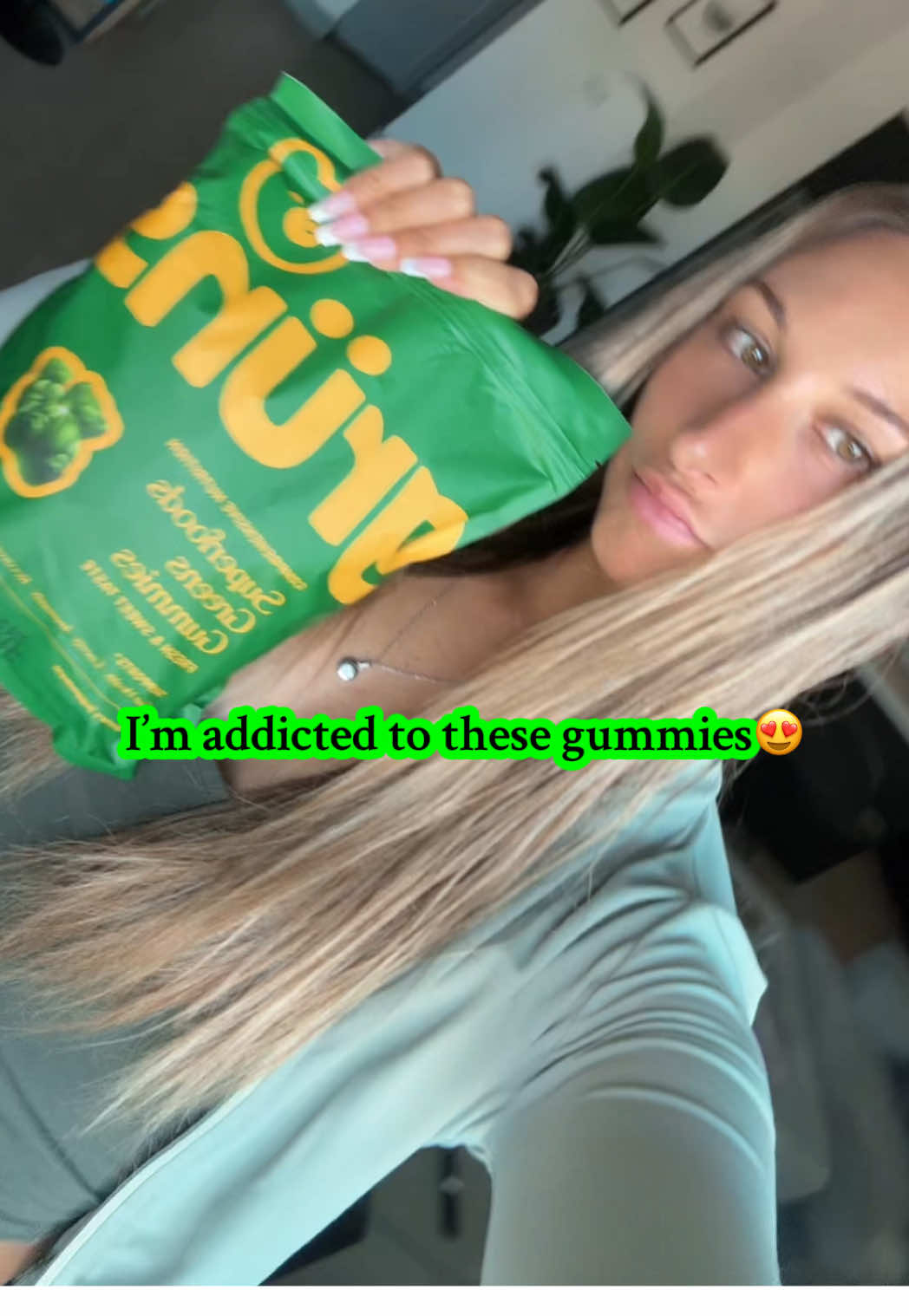 I really be eating 2 packs everyday I can’t get enough😍  Quality ingredients, tastes amazing & keeps me from bloating🤰🏼  Nothing beats fresh vegetables & greens but these are a really close second🔥 @Grüns ily  #greensgummies #fyp #gruns #healthyrecipes #supplements 