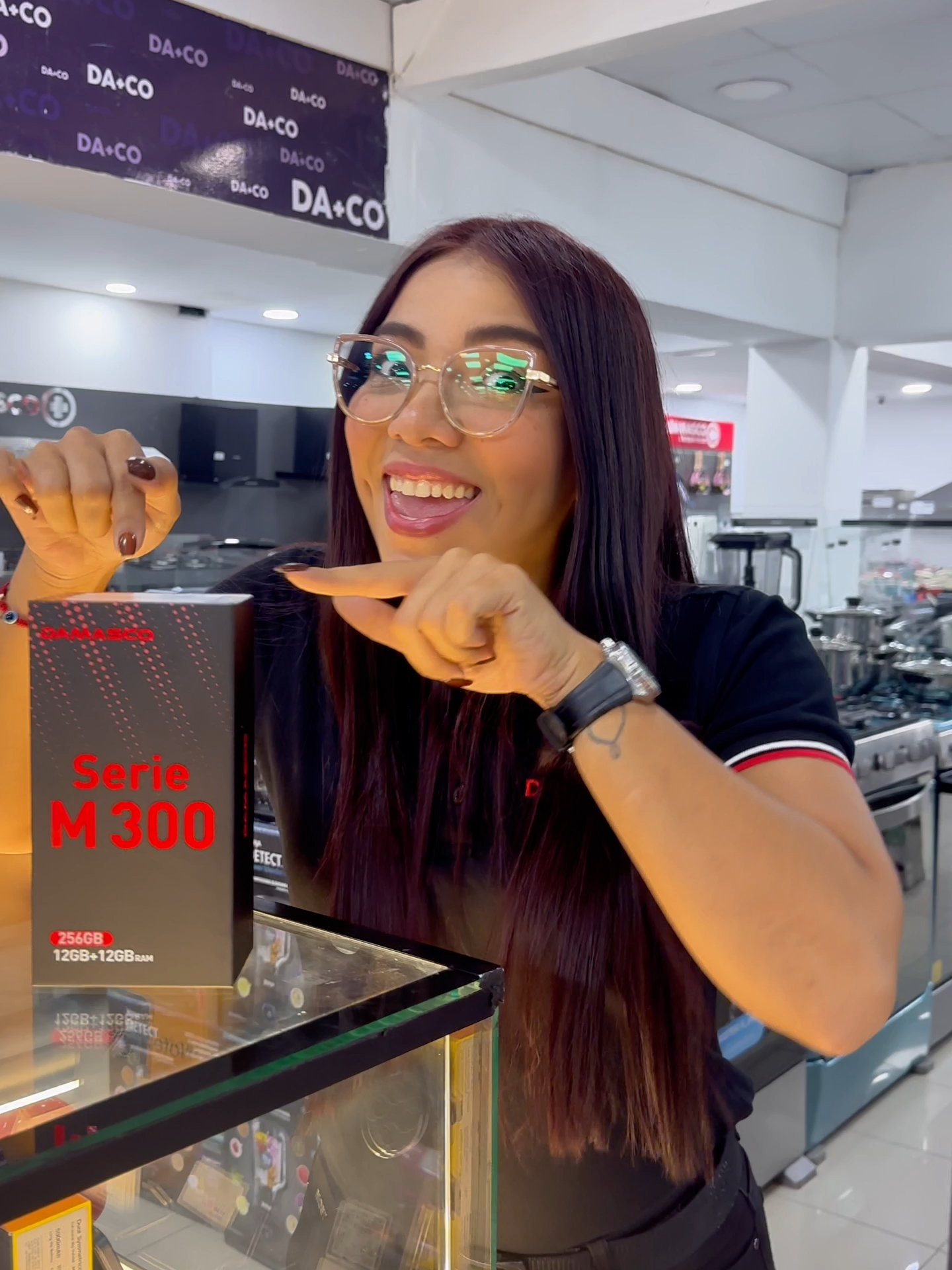 🚀 Descubre la potencia de los nuevos modelos Damasco M100 y M200 🙌🏼 Ya sea que busques rendimiento extremo o equilibrio perfecto, tenemos el smartphone ideal para ti: 📱 Damasco M200 Con 8GB de RAM y procesador MediaTek Helio G91, disfruta de una experiencia sin límites. Su cámara dual de 50MP y 256GB de almacenamiento te permiten capturar y guardar cada momento sin preocupaciones. Todo esto en una pantalla HD+ de 6.67