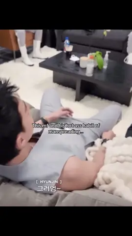 Manspreading pisses me off, but as soon as Hyunjin does it im ready to jump through the screen to take my seat | #fyp #viral #hyunjin #straykids #blowthisup @Stray Kids @straykids_japan 