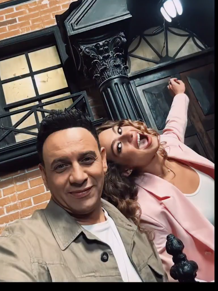 كل خيري معاك نكرته 😏 كل حلو ❤️ ولا افتكرته 🤦🏻‍♂️ حتى سري معاك 🤫🤫 نشرته 💔 #مصطفى_قمر_اللي_كبرناه 