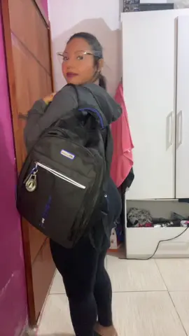 + de 25 mil unidades vendidas e muito bem avaliada! Perfeita para o dia a dia!  #estudante #diaadia #mochila #bag #tiktokshop 