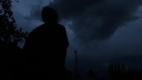 سورة لقمان 😓🤍. #ياسر_الدوسري #قران #تلاوة_خاشعة #اكتب_شي_توجر_عليه 