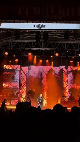 Gerçekten İkimizden biri ölmeli miydi? #yalova77 #fatmaturgut #ikimizdenbiri #yanıyoevim #konser 