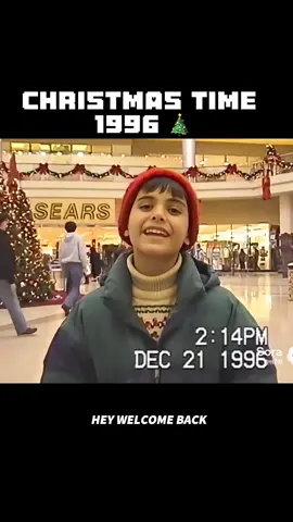 Christmas time in 1996! Those days use to feel so magical! What’s your favorite memories from back then? #nostalgia #letsgoback #childhood #90skid #christmastime 