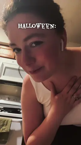 LET THE FREAKS OUT!!! It is our time to ✨SHINE✨ #creative #artist #halloween #halloweencostume #freak 