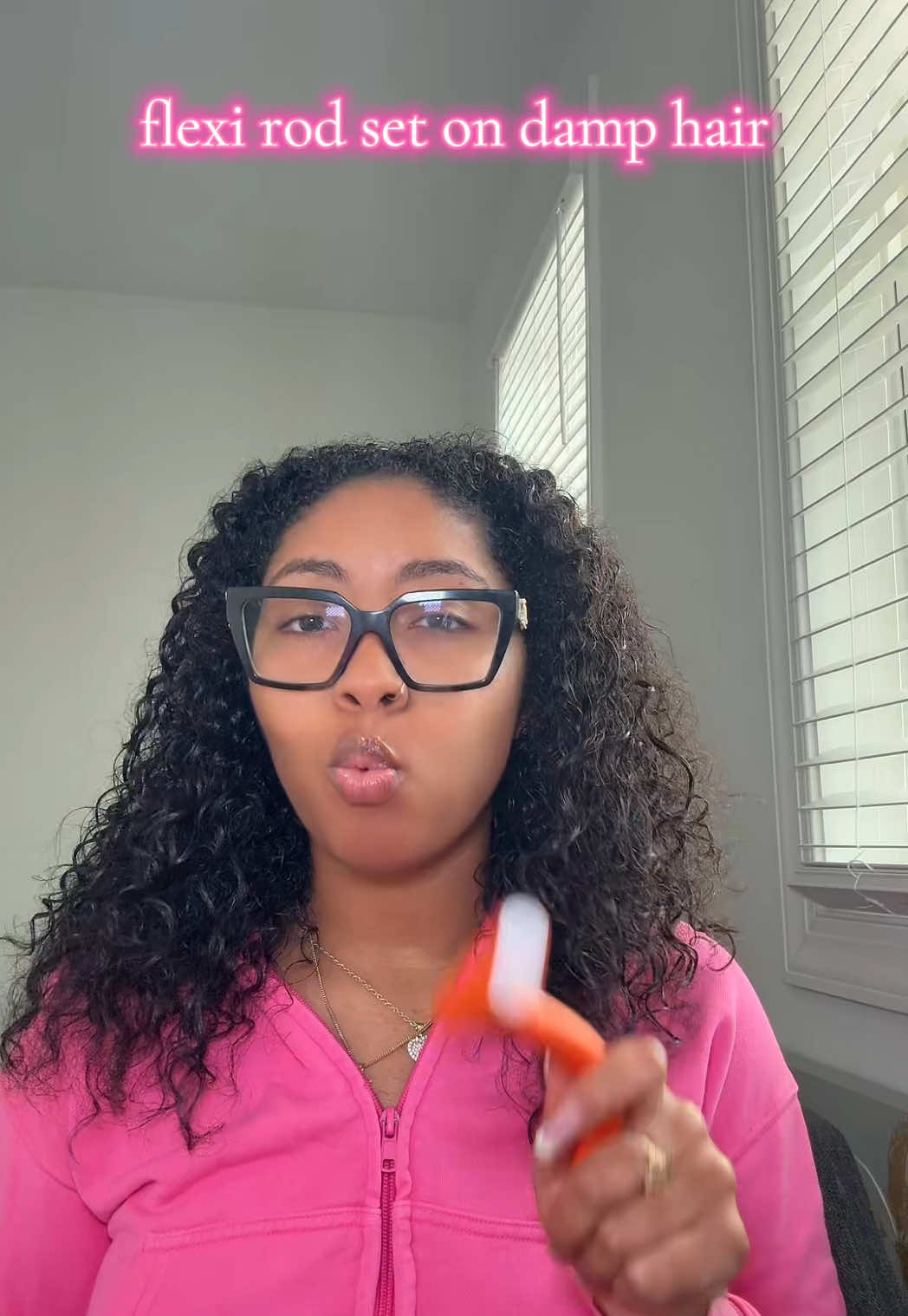 I love a good ole flexi rod set ft @The Doux Hair Care 🤍 save this post and come back for the results 🤭 #ilovethedoux #flexirods #curlyhair 