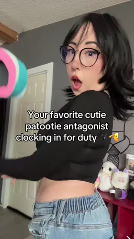 We’re not gonna talk about my blinky, mkay? Lol. #cosplay #hxh #hunterxhunter #shizuku #shizukumurasaki 