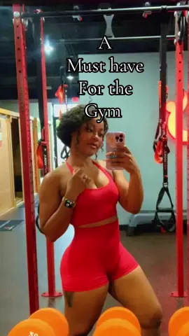 Hugging everything just right 🤌🏾 would this look good on you ? #GymTok #FitTok #gymgirlsoftiktok #gym 