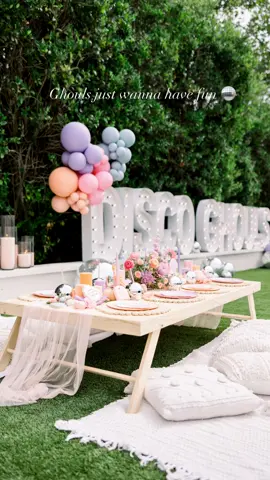 Hosting this Halloween season? Your party doesn’t need to be black and orange to feel festive. Think disco balls, pastel blooms, and a little sparkle to create the cutest (and ghoul-iest) celebration. 👻🪩 We’re already seeing an influx of holiday floral inquiries, so book your floral design early to secure your date! Photographer @stephanie.michelle.photo Planning, backdrops, balloons, picnic set up @rentbohobabes Balloon styling @stunningballoons Venue @weddingsattwinoaks Florals @destinedtobeflorals Bounce House @inflatesandiego Marquee Letters and cold sparklers @alphalitsandiego Cake @cakesbymelodysd Cookies @siftedandsugared Cotton Candy and Popcorn @swoonful Charcuterie @claires_cuterie Craft Cocktails @snakeoilcocktail Hard Seltzers @ashlandhardseltzer Disco Balls @sddiscoballs Pillar + Halloween Candles @bitsofjoygifts Luxury Candles @socalcandlerentals Vinyl Backdrop Wrap @motionlaserdesign Hair and Makeup @theproperbeautybar @missmichelle.makeup @velvetbluebeauty_instudio Models @scout_chambers @livvs15 @rummingthroughthe6 @jennalmcafee @la_felton