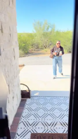 Visitando a mi Nieta Daneli 💕 pero con una chelada de Sol y una margarita para @Hannah Renee Hinojosa ☀️ just to chill 🤪