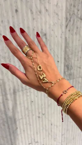 The Handchain of the season😍😍