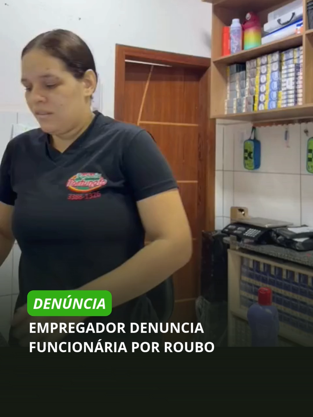 EMPREGADORA DENUNCIA FUNCIONÁRIA POR ROUBO EM MANAUS Uma funcionária foi denunciada pela patroa após ser flagrada roubando dinheiro em uma empresa de Manaus. • Patroa registrou 70 vídeos da funcionária furtando • Valores eram escondidos em guardanapo e capa de celular • Cerca de R$ 600 foram furtados no total • Polícia Militar foi acionada para o registro do caso Caso foi registrado como furto e está sob investigação. A funcionária pode responder criminalmente pelos atos. #Roubo #Manaus #Crime #PortalOamazones