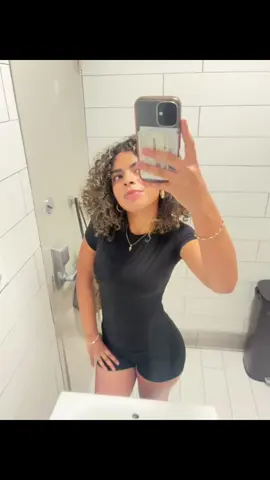 I miss summer #fyp #nyc #curlyhair #xyzcba 