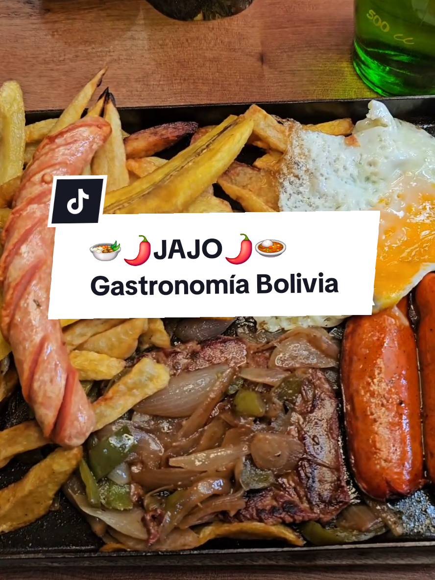 🇧🇴✨ @Restaurante JAJO🌶️  es un restaurante con sabor 100% boliviano, donde cada plato y cada sorbo te conectan con lo nuestro. Abrimos desde las 08:00 hasta las 18:00, listos para servirte lo mejor de nuestra tierra. Aquí todo es orgullosamente boliviano: desde las refrescantes Cascadita, Salvieti y Huari, hasta los productos que llegan directamente desde Sucre. Porque en Jajo, se come con orgullo nacional y sazón boliviana. #comidaboliviana #lapaz_bolivia🇧🇴 #gastronomiaboliviana #dondecomer #recomendaciones 
