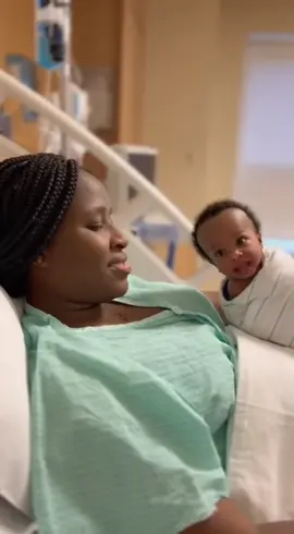 #baby America laa beuga dioudo 😅 #senegalaise_tik_tok #galsen_tiktok #fypシ 