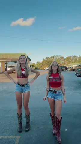 @aurora I love herrrrr 