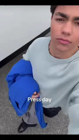 The hair… 🙏🏻🫶🏻 @Malachi Barton #fyp #fouryoupage #malachibarton #viral #omg 