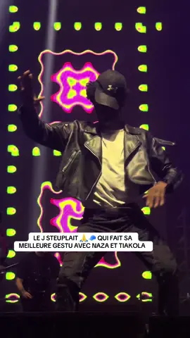 @LE J🧢 est trop à l’aise c’est une dinguerie 🤣 #rapfr #concert #naza #tiakola #lej 