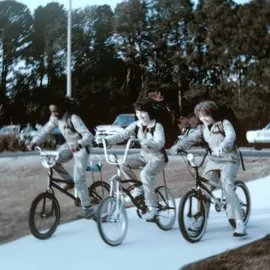 Halloween in Stranger Things. [cc:sat6rns] #strangerthings #strangerthingsedit #halloween #halloweencostume #aestheticedits HIGH QUALITY STRANGER THINGS HALLOWEEN EDIT 