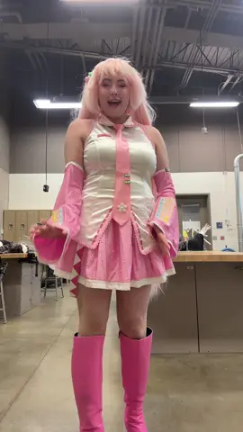 halloween on campus!!!!! #sakuramiku #halloween #rhinestones 