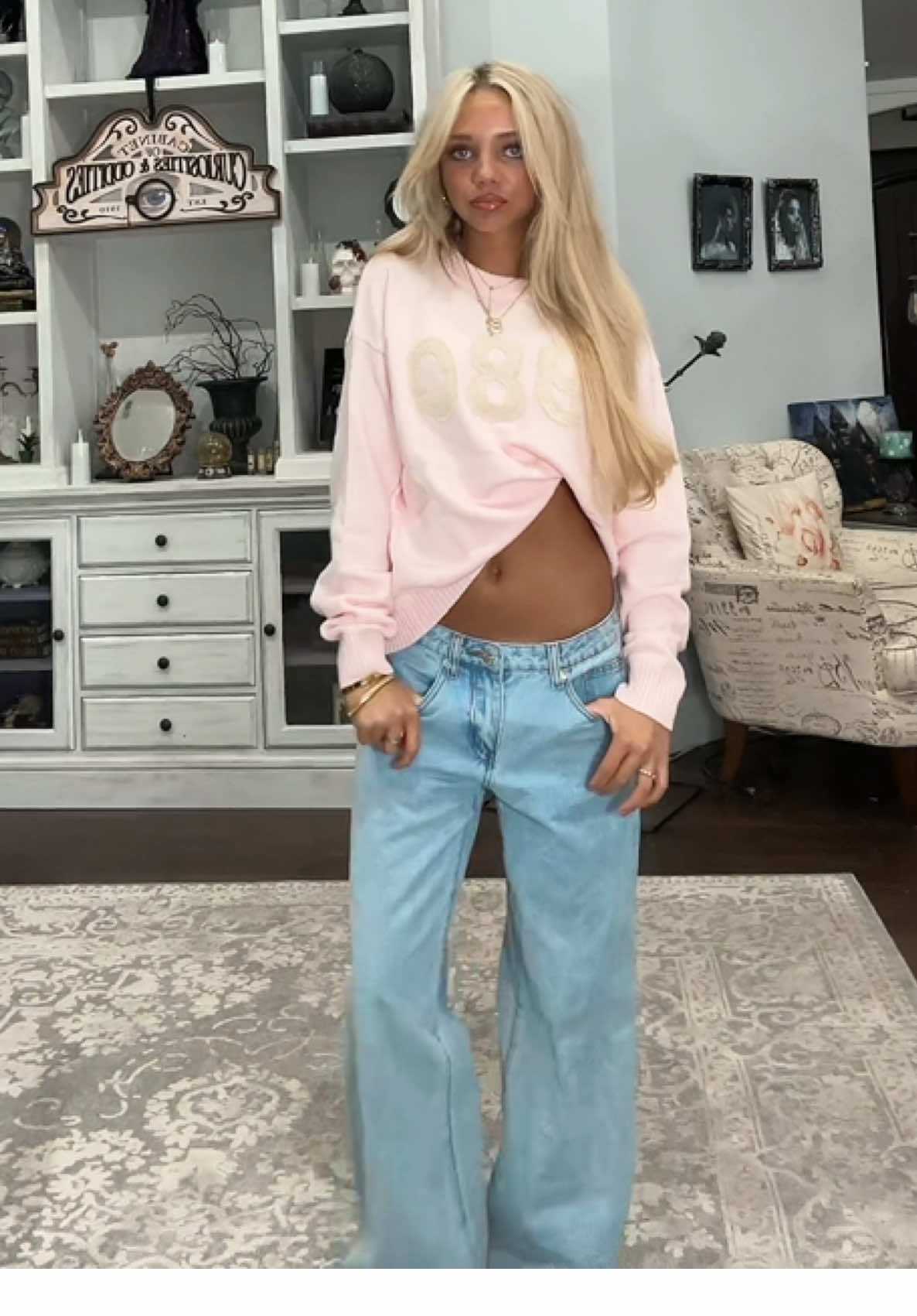 Here’s a link to get this sweater!  #outfitsinspo #sweater #outfitideas #fallfashion #OOTD 