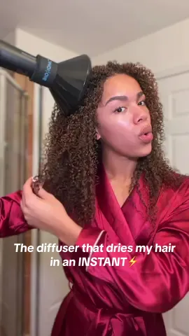 My curly hair would take DAYS to dry on its own, if it wasn’t for this😭🙏🏽  I’ve always used @Bio Ionic hairdryers, and I’m so glad I upgraded to their 10X UltraLight Speed Dryer👩🏽‍🦱✨ #BioIonicPartner #curlyhairroutine #diffuser #hairstylingtips #blowdryer 