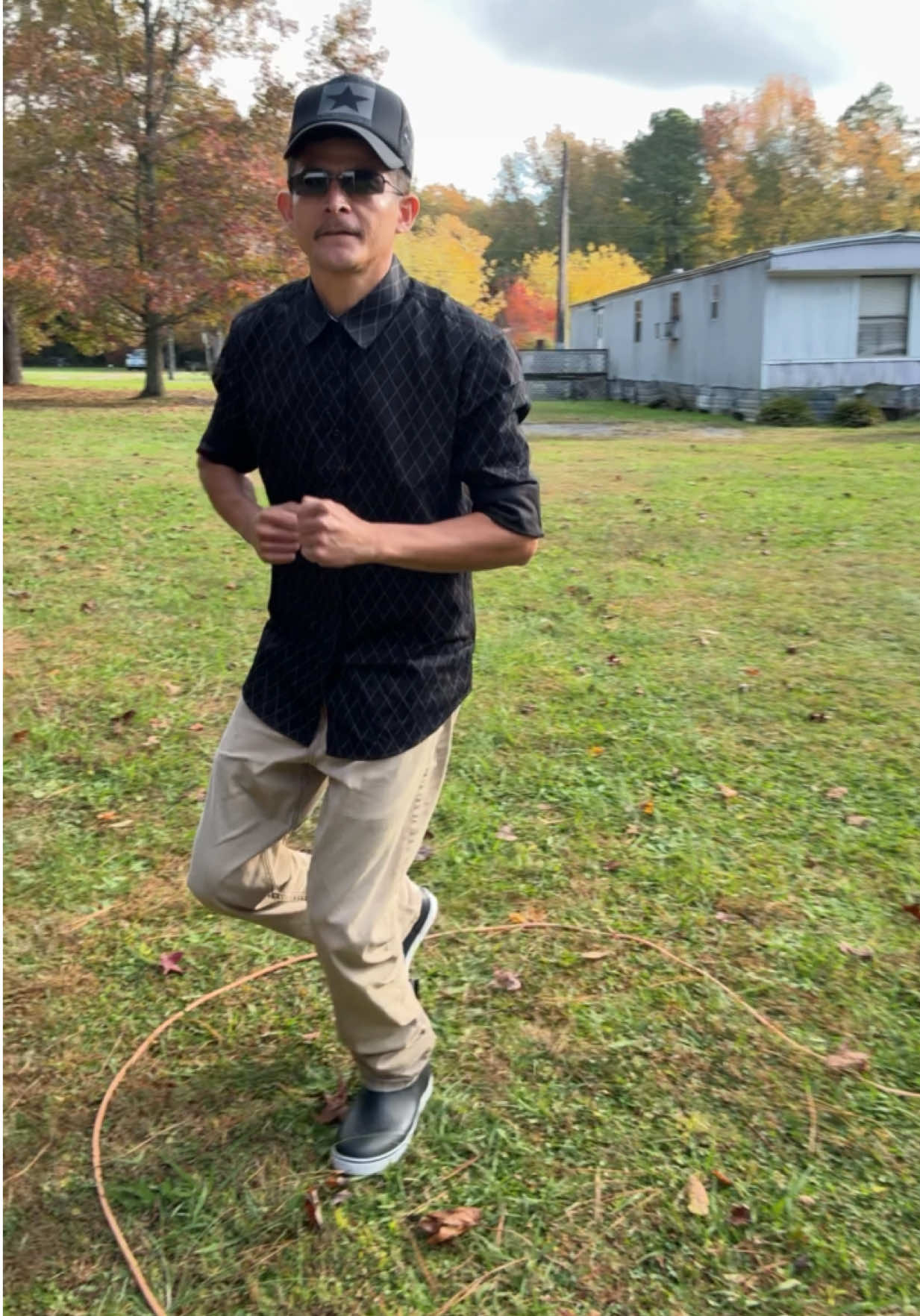 Auto Face Tracking Tripod for iPhone 70