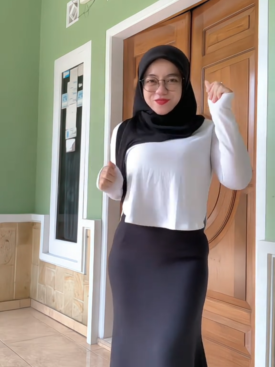 kaos cantik jangan ampe lolos say