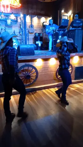 #countrylife  #dancatiktok #🤠  #cowboys 